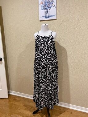 Time and Tru Black and White Zebra-Print Spaghetti Strap Maxi Dress